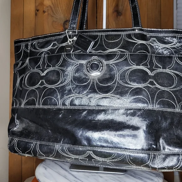 Coach XL Tote Bag - Picture 15 of 16